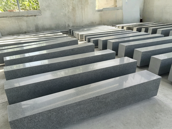 芝麻黑路沿石厂家